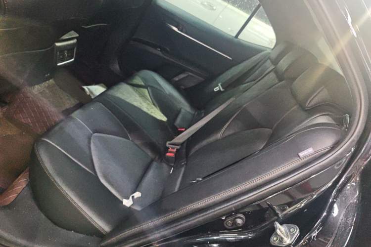 Used Toyota Camry 2023 2.0G Luxury Edition