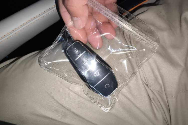 Used BYD Song PLUS New Energy 2024 Honor Edition EV 520km Luxury Model Vehicle Key