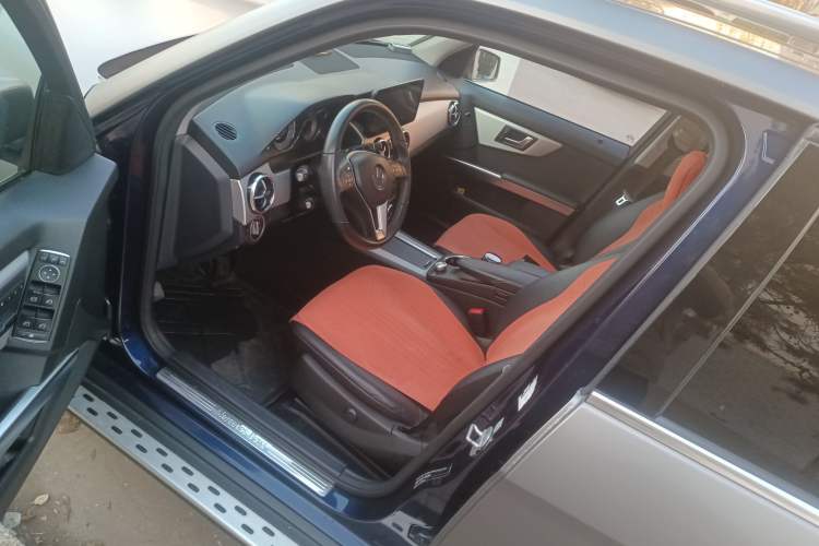 Used Mercedes-Benz GLK-Class 2013 Facelift GLK 300 4MATIC Fashion Edition