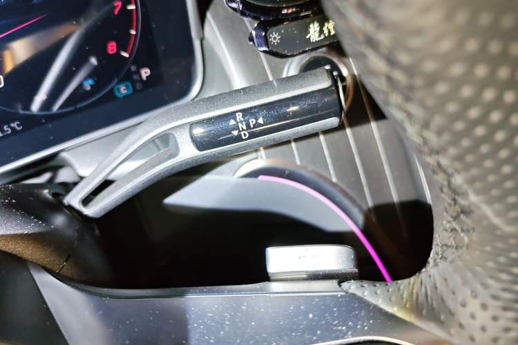 Used Mercedes-Benz GLC 2025 Refreshed GLC 300 L 4MATIC Dynamic Version 5 Seats
