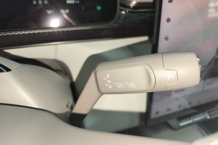 Used Zeekr 7X 2025 75 kWh Rear-Wheel Drive Intelligent Driving Version
