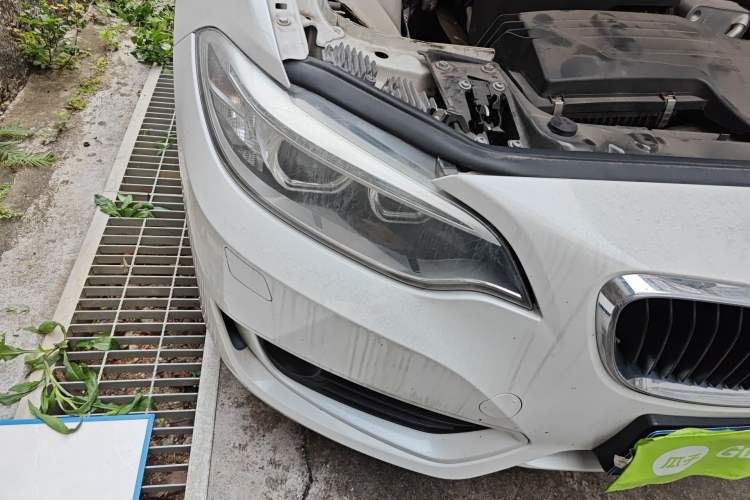 Used BMW 2 Series 2014 220i Leading Model Right Front Headlight