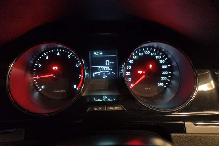 Used Volkswagen Bora 2015 Zhuihui Edition 1.6L Manual Comfort Model
