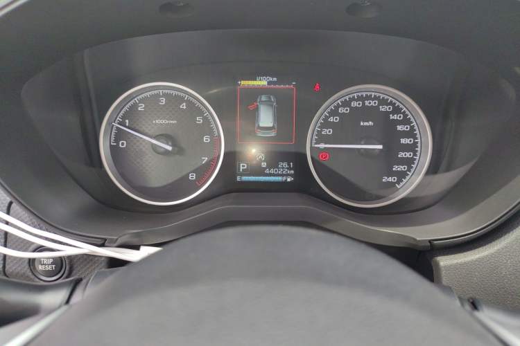 Used Subaru Forester 2022 2.0i AWD Luxury Edition Odometer Close Up