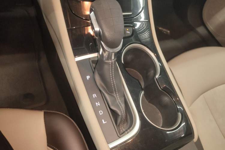 Used Buick Verano 2015 Sedan 15S Automatic Leading Model Gear Lever