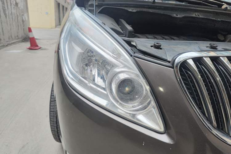 Used Buick GL8 2015 2.4L Luxury Business Premium Edition