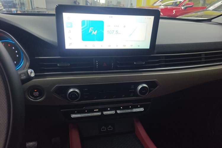 Used JETOUR X70 2025 1.5T Manual Overdrive Version 5 Seats
