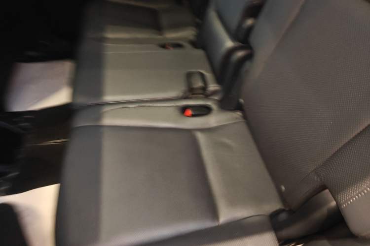 Used Toyota Highlander 2018 2.0T Two-Wheel Drive Luxury Edition 7 Seats China VI Standard
