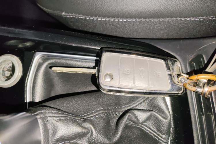 Used Volkswagen Tacqua 2020 1.5L Automatic Yue
