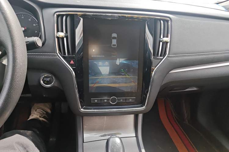 Used Roewe i6 2020 PLUS 1.6L CVT 4G Connected Glory Flagship Edition

