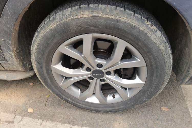 Used Haval H6 2021 National Trend Edition 1.5T Automatic Champion Version Right Front Wheel Hub