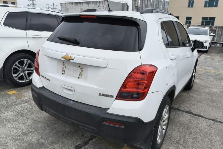 Used Chevrolet Trax 2016 1.4T Manual Two-Wheel Drive Comfort Version with Sunroof Rear Right 45 Deg
