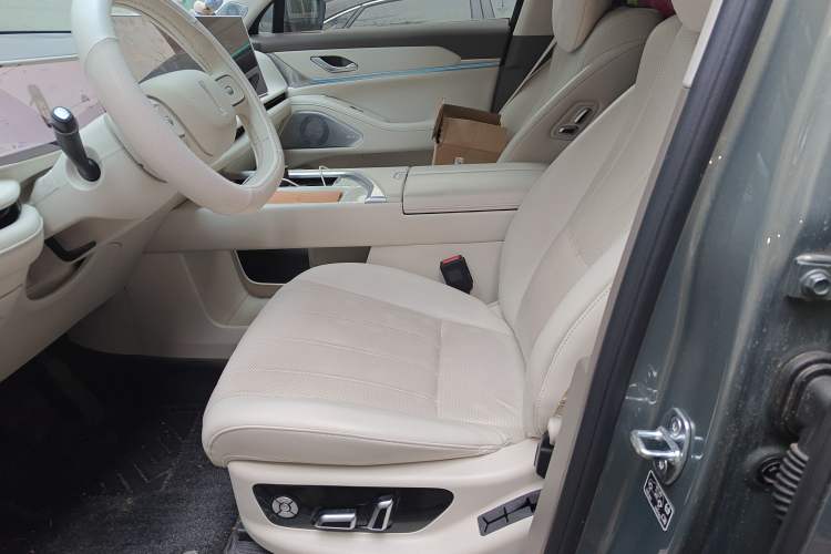 Used Wey Lanshan 2025 Four-Wheel Drive Max
