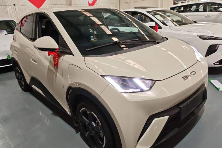 Used BYD Seagull 2024 Honor Edition 405km Flying Version Front Right 45 Deg