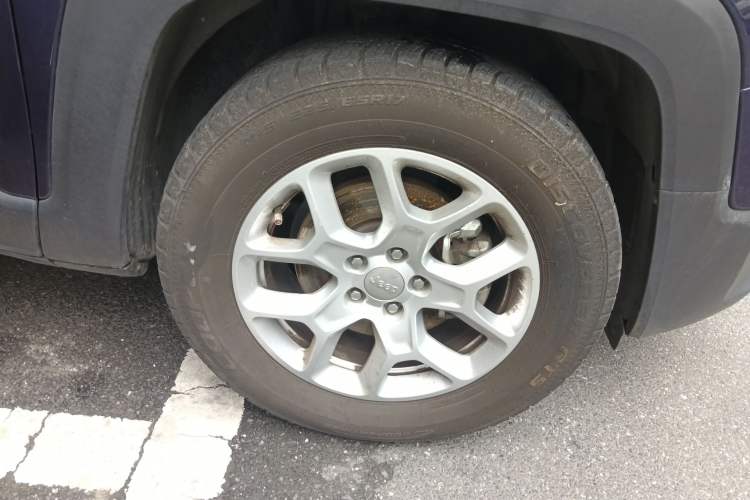 Used Jeep Renegade 2018 Connected Large Screen Version 180T Automatic High-Energy Edition