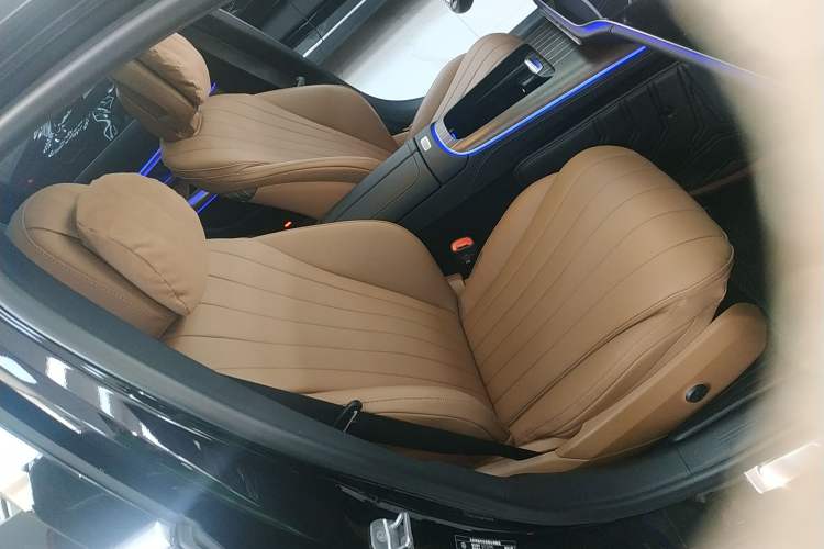 Used Mercedes-Benz E-Class 2024 Facelift E 300 L Luxury Edition