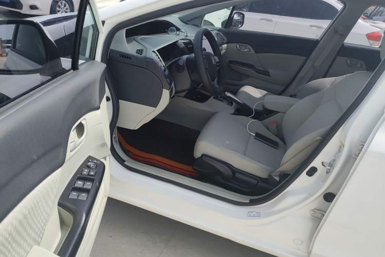 Used Honda Civic 2014 1.8L Automatic Classic Edition
