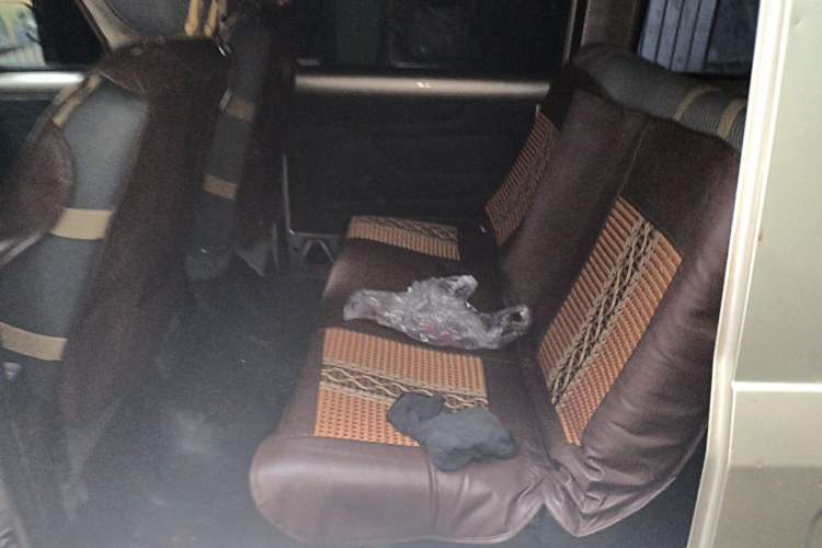 Used Wuling Rongguang 2012 1.5L Extended Standard Version Left Rear Seat