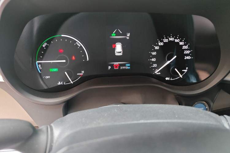 Used Toyota Granvia 2023 2.5L Hybrid Comfort Edition Odometer Close Up