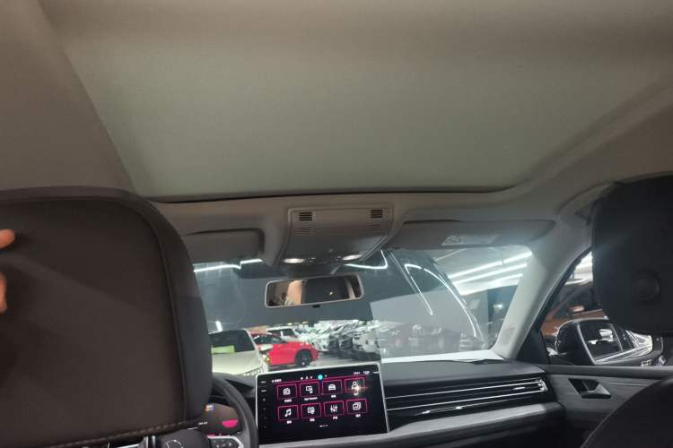 Used Volkswagen Sagitar 2025 300TSI DSG Excellence Edition Headliner