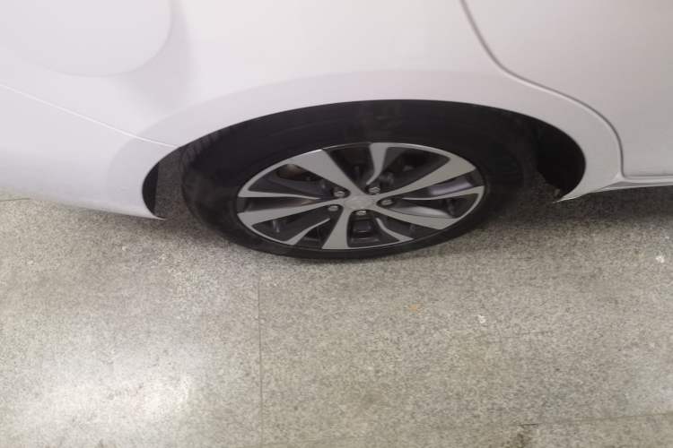 Used Buick Excelle GX 2019 18T Automatic Connected Elite Model China VI Standard