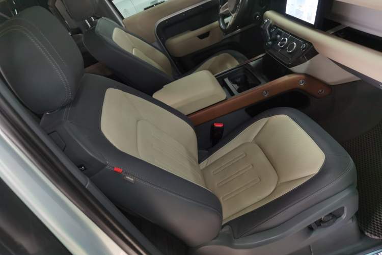 Used Land Rover Defender 2021 90 P400 X-DYNAMIC S
