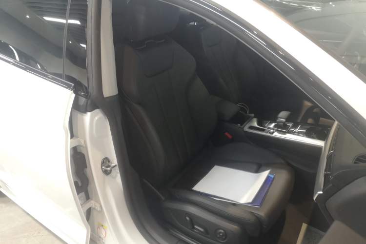 Used Audi A5 2023 Sportback 40 TFSI Fashionable and Dynamic Model Right Front Seat