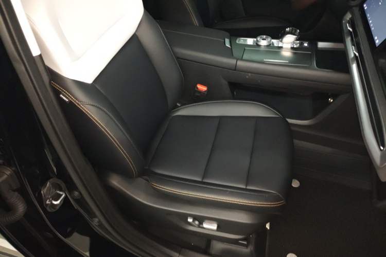 Used BAIC Off-Road BJ30 2024 1.5T Light Wilderness Pro Edition Right Front Seat