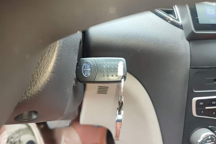 Used Bestune B50 2013 1.6L automatic luxury version