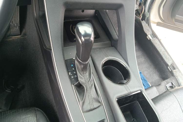 Used Toyota Avalon 2019 2.0L Luxury Edition China VI Standard