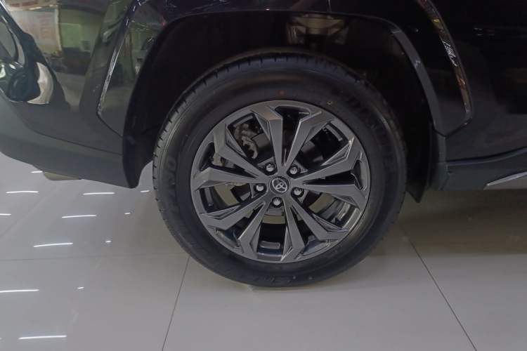 Used Toyota RAV4 2024 2.0L CVT Two-Wheel Drive Fashion Plus Edition Exterior 5