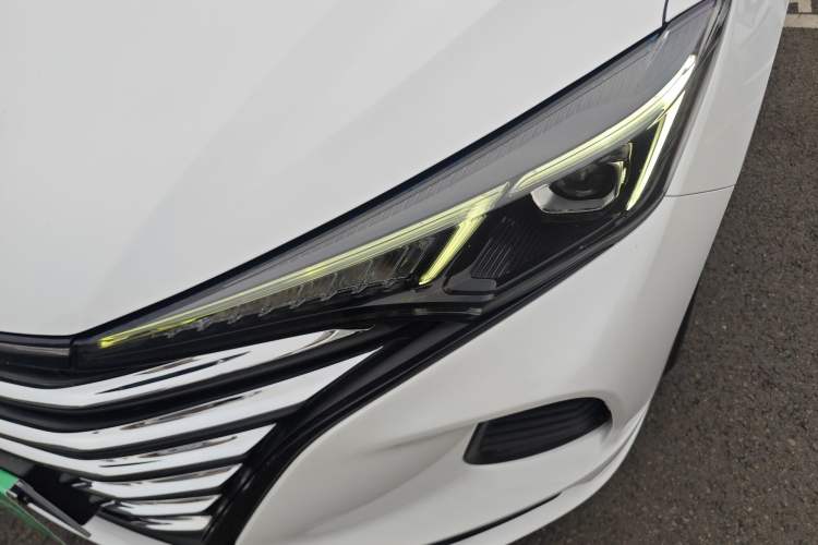 Used CHANGAN Eado 2020 PLUS Million Edition 1.6L GDI CVT Luxury Model Left Front Headlight
