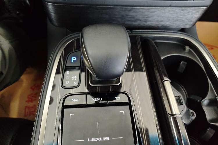 Used Lexus LS 2020 500h Excellence Edition China VI standard