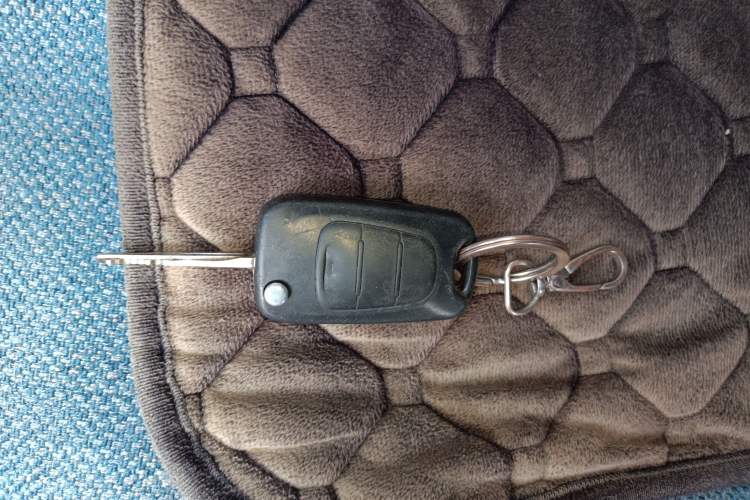 Used Hyundai Celesta 2011 1.6L Automatic Luxury Version
