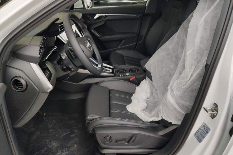 Used Audi A3 2026 A3L Limousine 35 TFSI Enjoyment Edition Left Front Seat