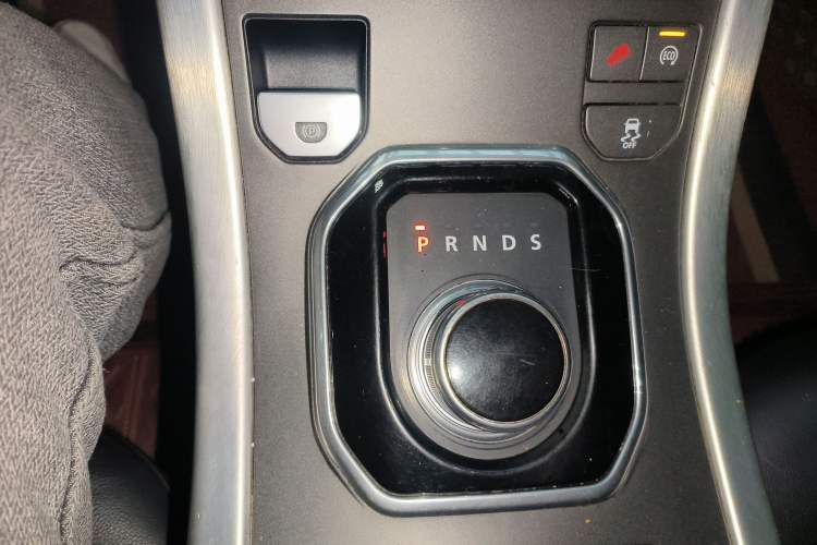 Used Land Rover Range Evoque 2015 2.0T 5-Door Luxury Edition