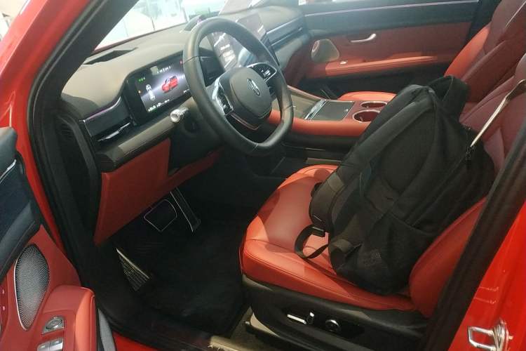 Used Hima AITO M5 2025 Extended-Range Ultra All-Wheel-Drive Version Left Front Seat