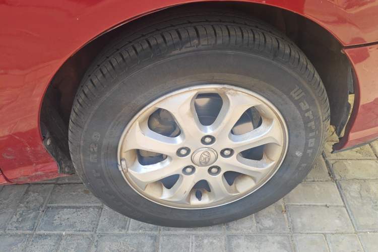 Used Hyundai Celesta 2010 1.6L MT GLS Right Front Wheel Hub