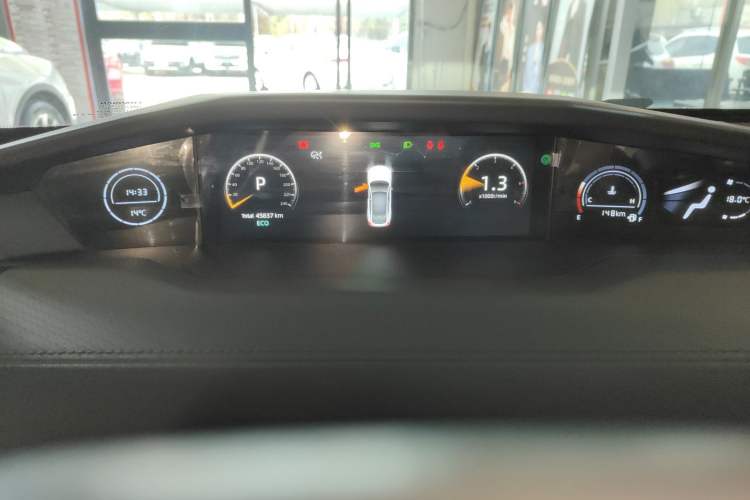 Used CHANGAN UNI-V 2022 1.5T Prestige Version
