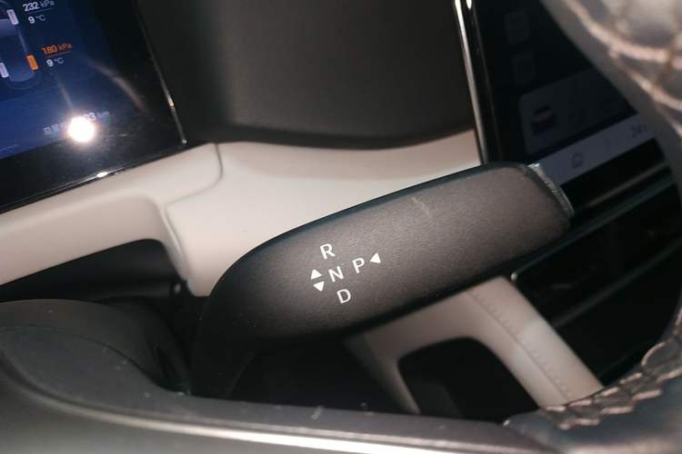 Used BYD Yuan UP 2025 Intelligent Driving Version 401 km Beyond-Range Edition
