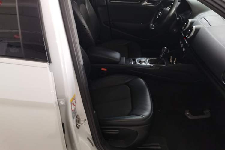 Used Audi A3 2017 Limousine 35 TFSI Fashion Model