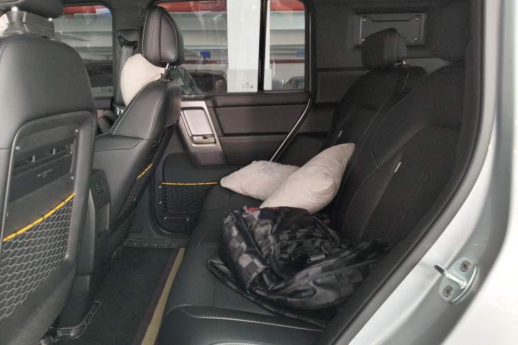 Used iCAR V23 2025 401 Two-Wheel Drive Intelligent Driving Version Left Rear Seat