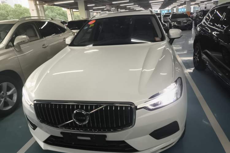 Used Volvo XC60 2019 T5 4x4 Smart Edition China V Standard