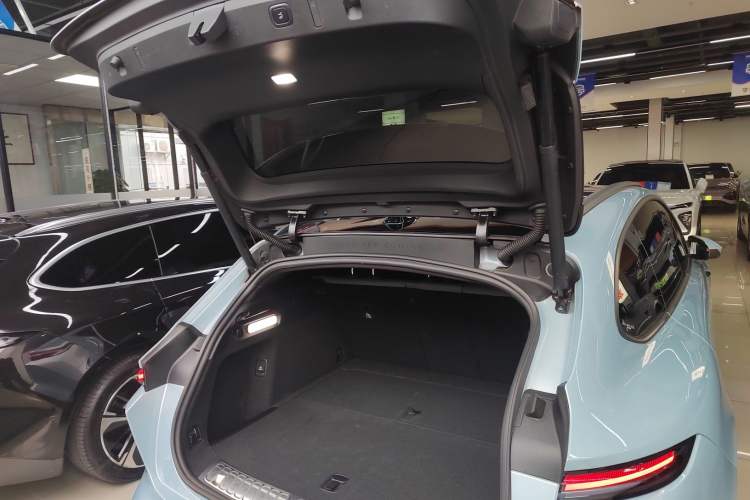 Used Nio ET5T 2023 75 kWh Touring