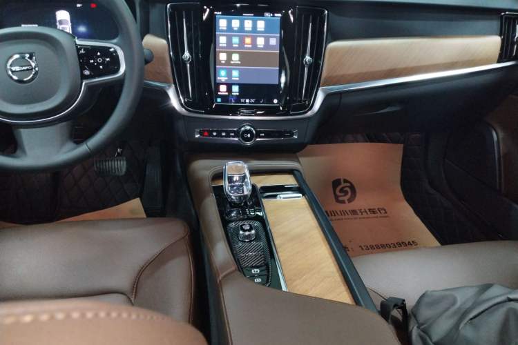 Used Volvo S90 2024 B5 Zhiyi Luxury Edition