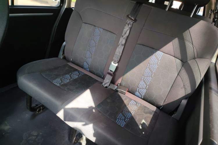 Used FORTHING Lingzhi 2023 M5L 1.6L Comfort 9-Seater
