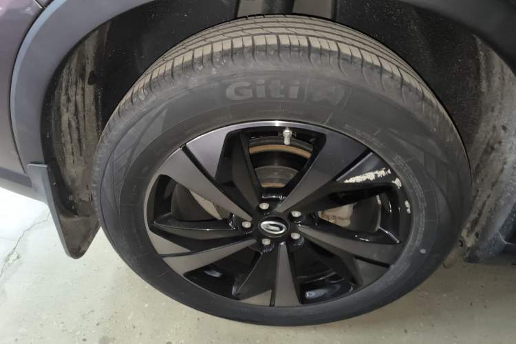 Used GAC Trumpchi GS4 2022 270T Automatic Smart Drive Technology Edition (Upgraded Version) Right Rear Wheel Hub