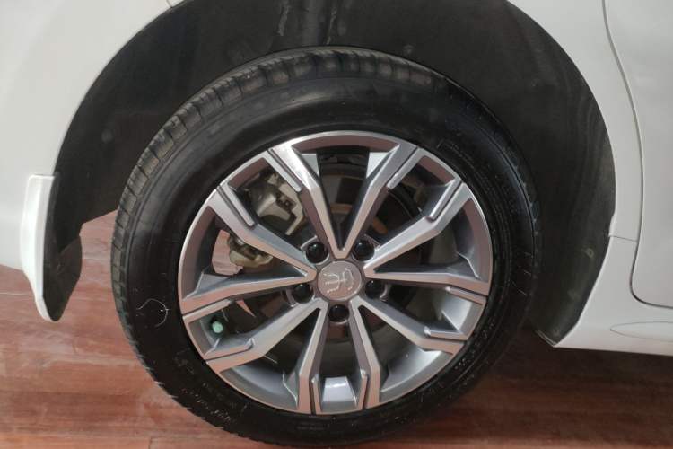 Used BYD Song MAX 2019 1.5T Automatic Smart Connect Ruiyi Sunroof Model 7 Seats China VI Standard