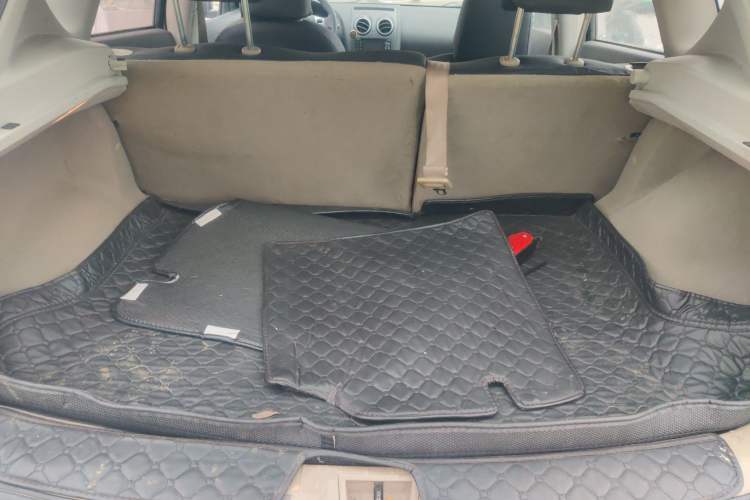 Used Nissan Qashqai 2012 2.0 XL Fire CVT 2WD Trunk