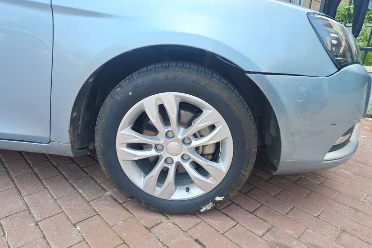 Used Geely Auto Emgrand 2015 Sedan 1.5L Manual - Top Trim Level
